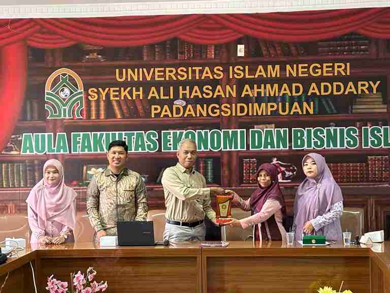 UIN Suska Pekanbaru Gelar Promosi Pascasarjana di FEBI UIN Syahada Padangsidimpuan