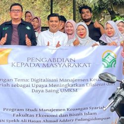 Prodi MKS FEBI UIN SYAHADA Perkuat Literasi Keuangan Masyarakat melalui Pengabdian di UD. Salacca Tapsel