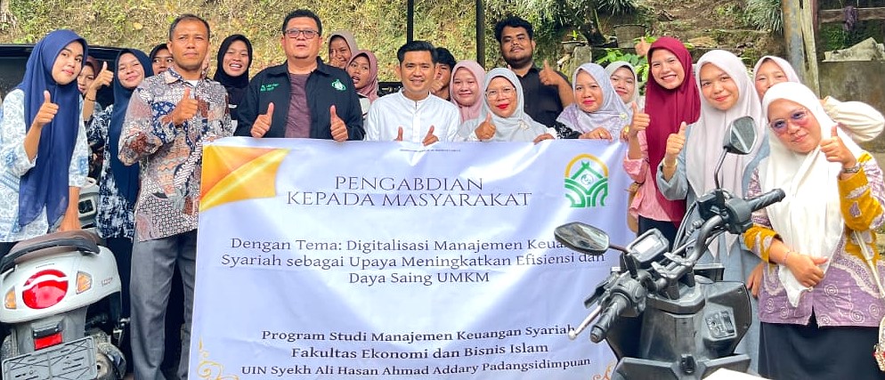 Prodi MKS FEBI UIN SYAHADA Perkuat Literasi Keuangan Masyarakat melalui Pengabdian di UD. Salacca Tapsel